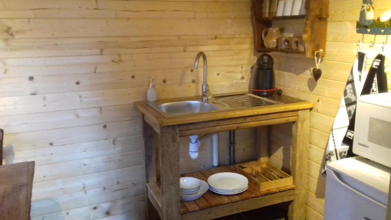 Les Chevreuils Bed & Breakfast Saint-Sylvestre-de-Cormeilles Ngoại thất bức ảnh